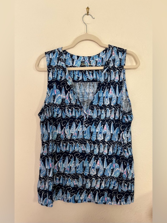 Lilly Pulitzer Tops - Lilly Pulitzer XL Dev low tide sleeveless top sailboats